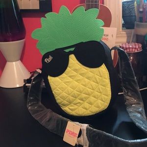 NEW!! PINK, Pineapple cooler/lunch box.
